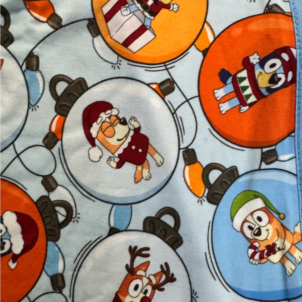 BOJC 3T Holiday Heelers Bluey Zippy Footie Bamboo Pajamas NWT - Picture 3 of 4